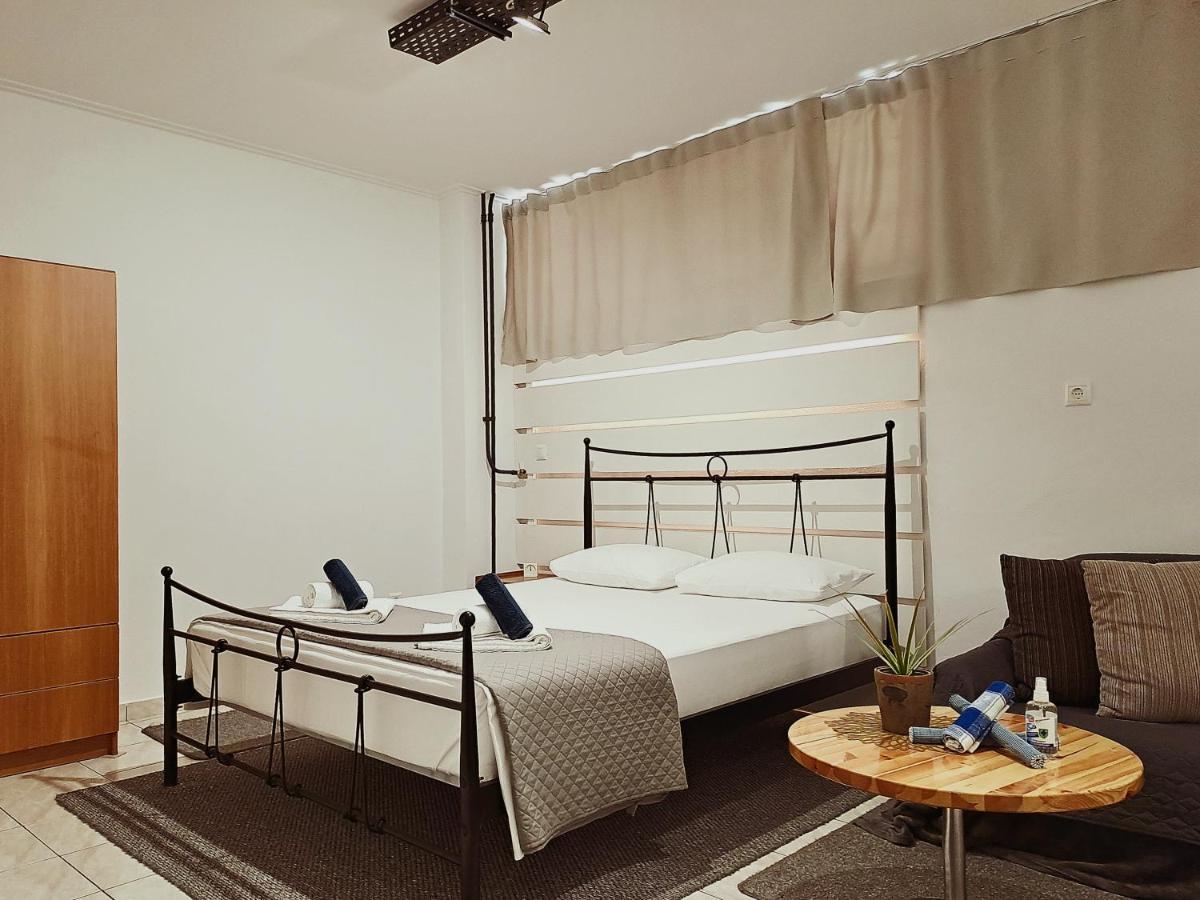 V3st & Parking Apartment